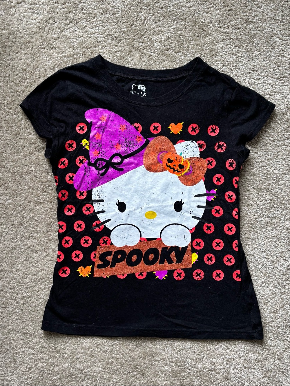 black hello kitty halloween “spooky” tee